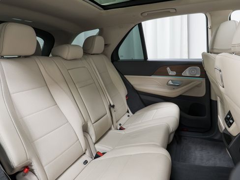 Used 2020 Mercedes-Benz GLE 350 4MATIC image 24