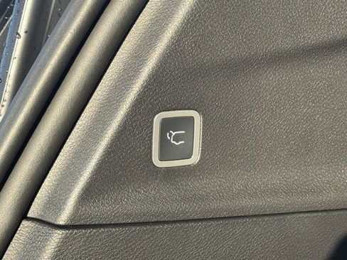 New 2026 Chrysler Pacifica Select image 39