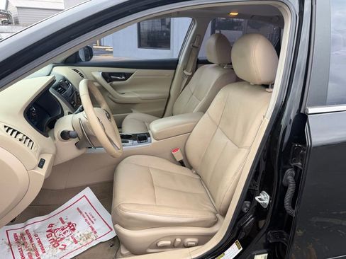 Used 2013 Nissan Altima 3.5 SL image 23