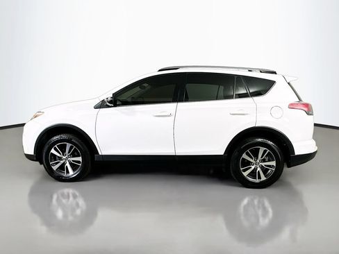 Used 2017 Toyota RAV4 XLE FWD image 4