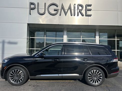 Used 2022 Lincoln Aviator Reserve w/ Elements Package Plus image 1