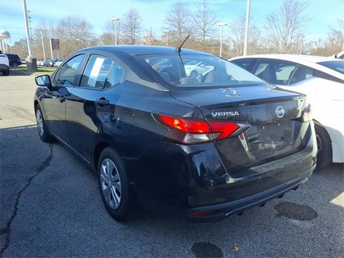Certified 2022 Nissan Versa S image 4