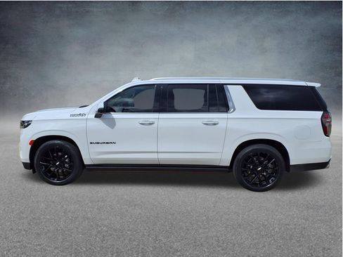 Used 2022 Chevrolet Suburban High Country w/ Max Trailering Package AWD/4WD image 13