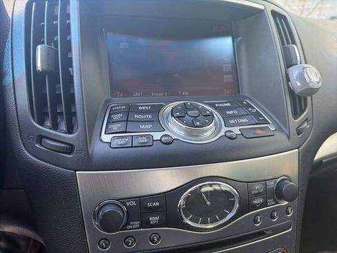 Used 2013 INFINITI G37 x w/ Premium Pkg image 27