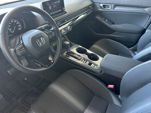 Used 2023 Honda Civic Sport image 9