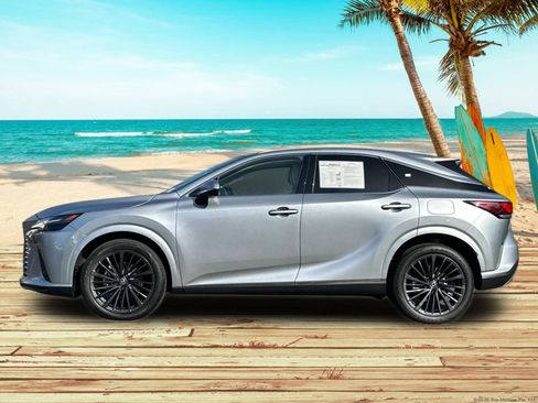 Used 2024 Lexus RX 350 Premium w/ Convenience Package FWD image 3