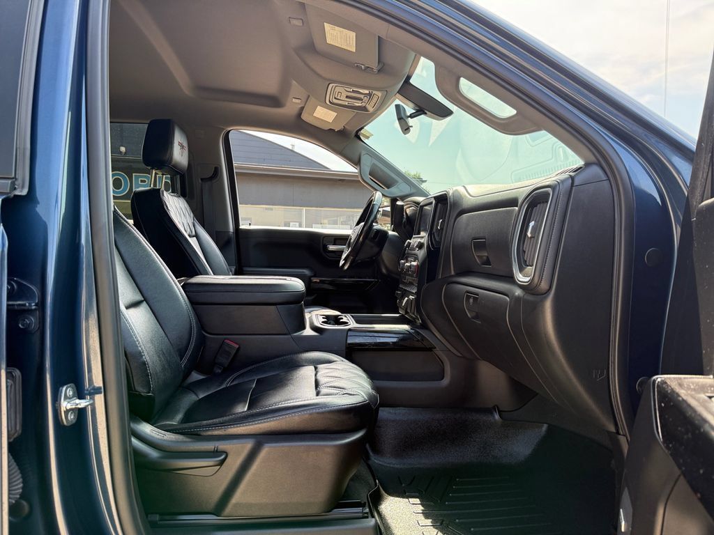 Used 2019 Chevrolet Silverado 1500 RST w/ All-Star Edition AWD/4WD image 43