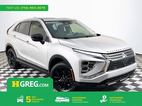 Used 2023 Mitsubishi Eclipse Cross LE image 1