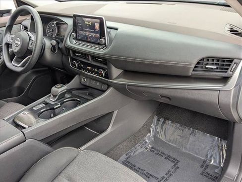 Certified 2023 Nissan Rogue SV FWD image 21