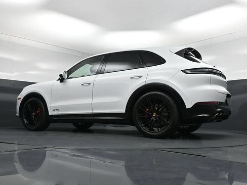 New 2026 Porsche Cayenne GTS AWD/4WD image 27