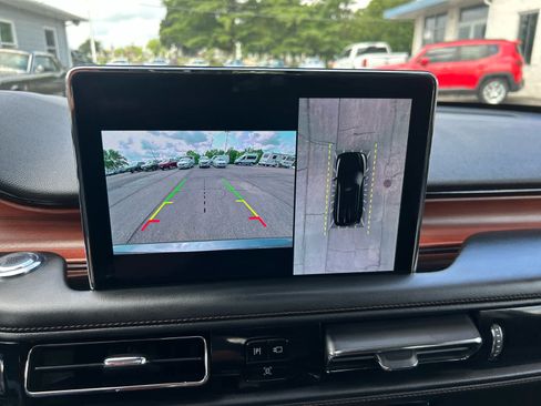 Used 2022 Lincoln Aviator Grand Touring w/ Equipment Group 301A AWD/4WD image 19