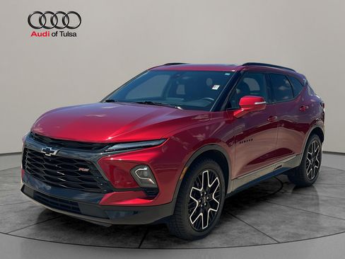 Used 2023 Chevrolet Blazer RS w/ Driver Confidence II Package AWD/4WD image 3