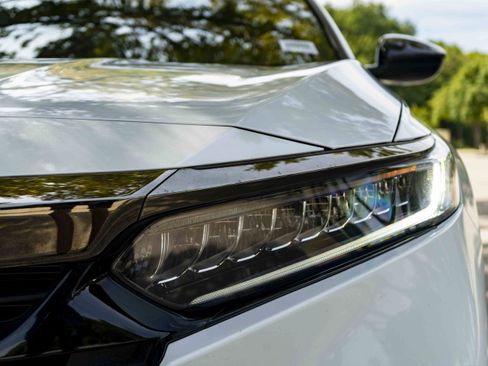 Used 2022 Honda Accord Sport image 8
