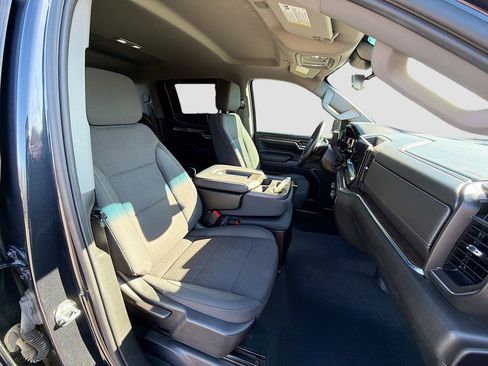 Used 2024 Chevrolet Silverado 1500 RST w/ Z71 Off-Road Package image 15