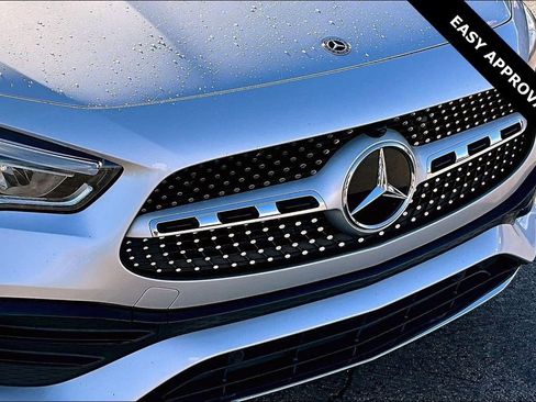 Used 2021 Mercedes-Benz GLA 250 image 32