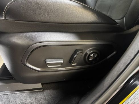 Used 2023 Jeep Grand Cherokee Altitude AWD/4WD image 13