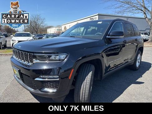 Used 2023 Jeep Grand Cherokee Limited image 3