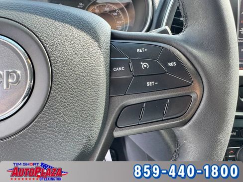Used 2022 Jeep Cherokee Trailhawk w/ Sun, Sound & Nav Group AWD/4WD image 21