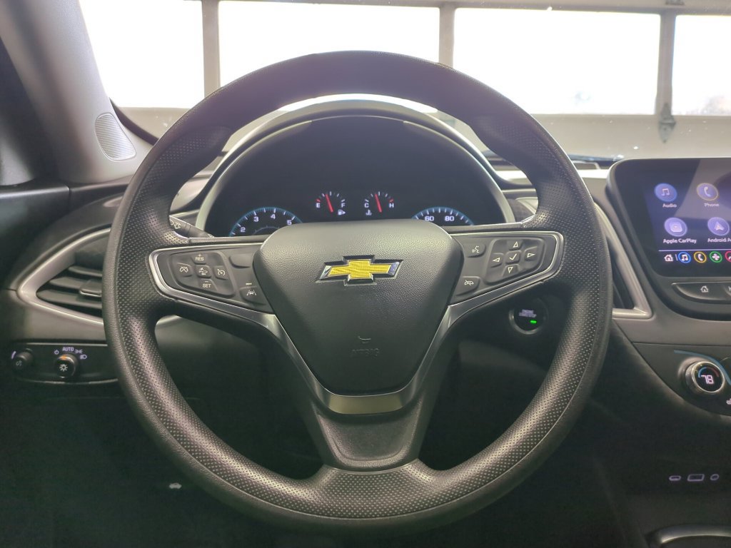 Used 2025 Chevrolet Malibu LT FWD image 23