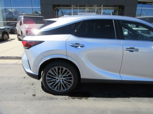 Used 2025 Lexus RX 350 350 Luxury w/ Convenience Package image 10