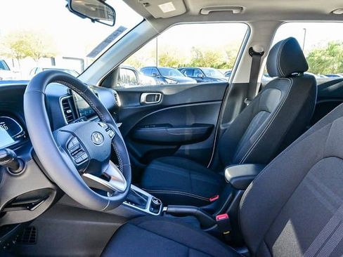 New 2026 Hyundai Venue SEL image 21