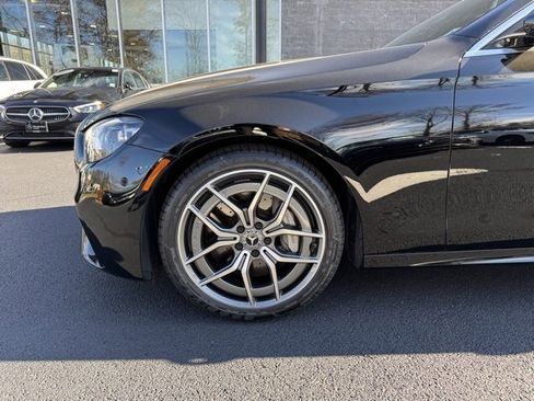 Certified 2022 Mercedes-Benz E 350 4MATIC Sedan image 9