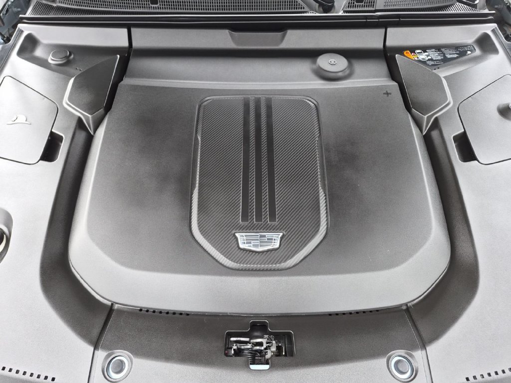 Certified 2024 Cadillac Lyriq Sport AWD/4WD image 20