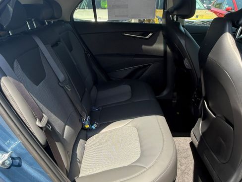 New 2025 Kia Niro EX w/ EX Cold Weather Package image 12