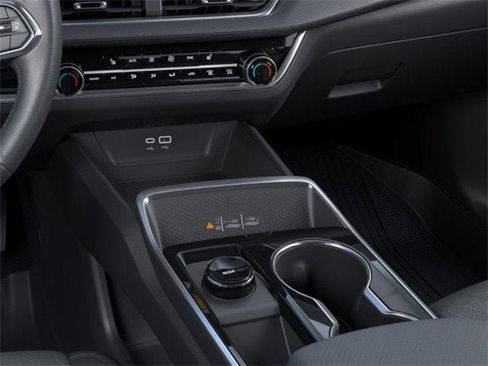 New 2026 Chevrolet Equinox LT w/ Convenience Package II image 23