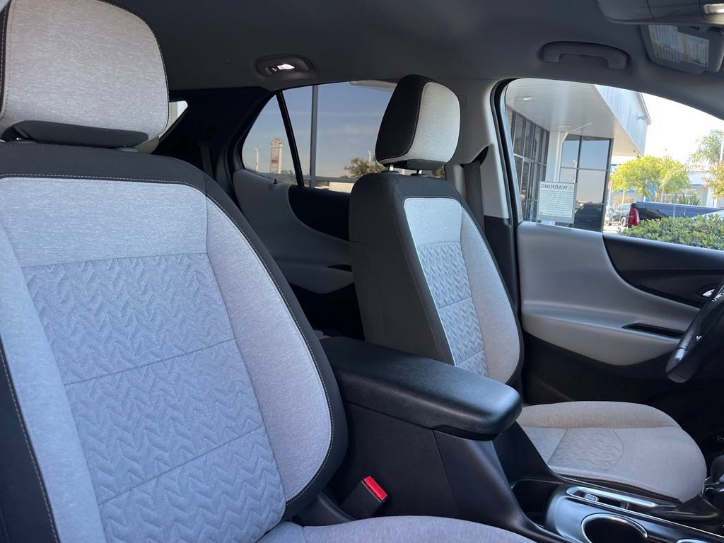 Used 2024 Chevrolet Equinox LT FWD image 19