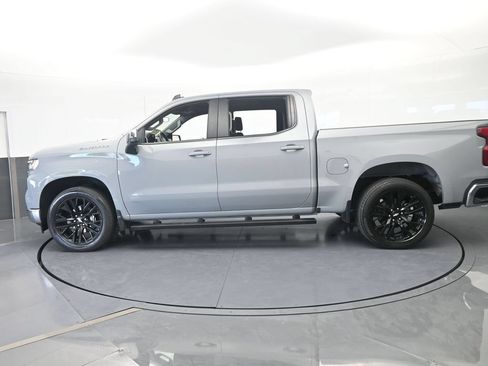 Used 2024 Chevrolet Silverado 1500 LT RWD image 3