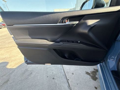 Used 2023 Toyota Camry XSE image 13