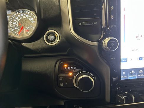 Used 2024 RAM 2500 Big Horn w/ Safety Group image 23