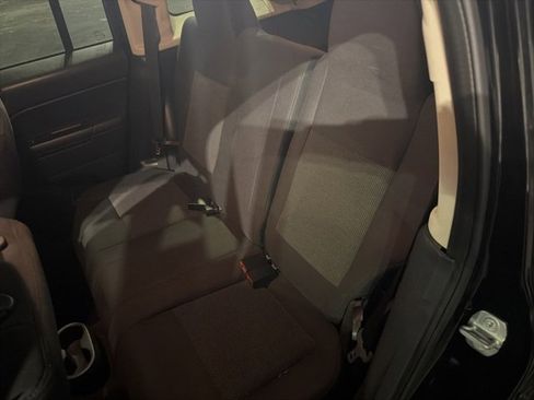 Used 2014 Jeep Patriot Latitude image 14