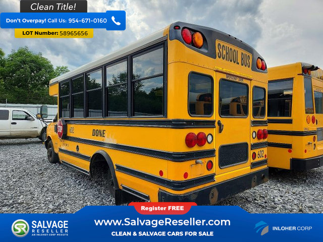 Used 2014 Chevrolet Express 4500 w/ School Bus Package RWD image 5