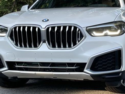 Used 2022 BMW X6 xDrive40i w/ Premium Package image 4