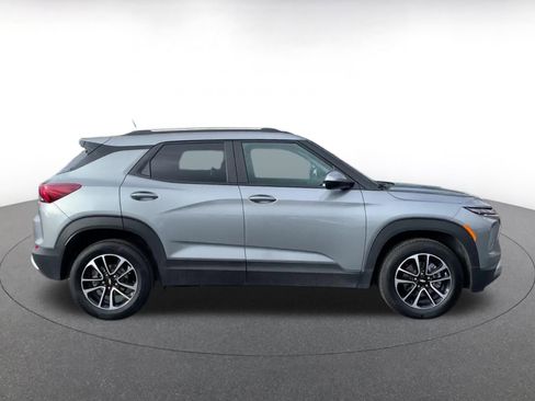 Used 2025 Chevrolet TrailBlazer LT image 16