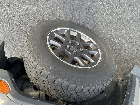 Used 2020 Jeep Gladiator Overland w/ Safety Group image 19