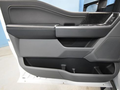 Used 2022 Ford F150 XLT w/ Equipment Group 301A Mid image 5