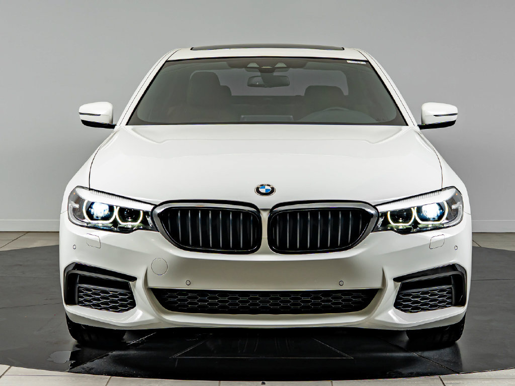 Used 2019 BMW 540i xDrive w/ Convenience Package AWD/4WD image 2