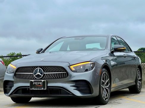 Used 2023 Mercedes-Benz E 450 4MATIC Sedan image 4