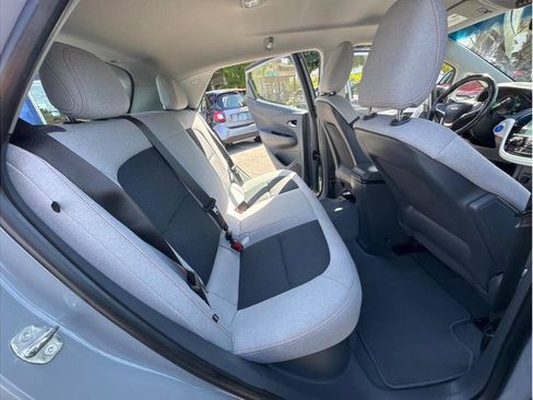 Used 2021 Chevrolet Bolt LT FWD image 22