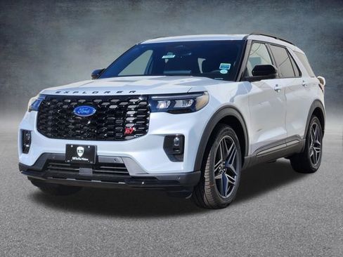 New 2026 Ford Explorer ST image 3