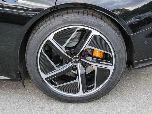 Used 2024 Audi RS e-tron GT w/ Carbon Performance Package image 10