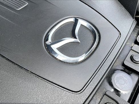 Used 2025 MAZDA CX-70 3.3 Turbo w/ Preferred Package AWD/4WD image 34