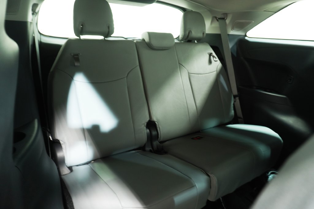 Used 2025 Toyota Sienna XLE w/ XLE Plus Package AWD/4WD image 15