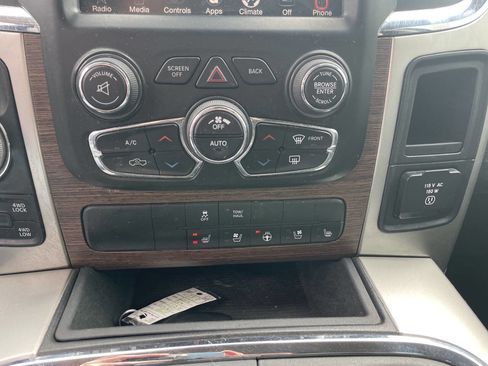 Used 2016 RAM 1500 Laramie w/ Convenience Group image 23