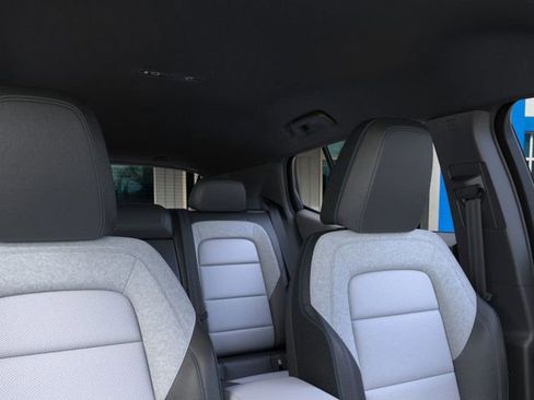 New 2026 Chevrolet Equinox EV LT image 24