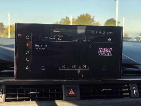 Used 2024 Audi A4 2.0T Premium Plus image 31