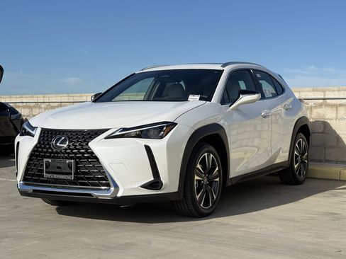 New 2025 Lexus UX 300h FWD image 7